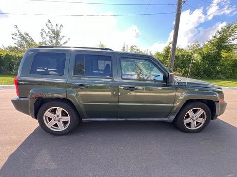 Used 2008 Jeep Patriot Sport FWD image 4