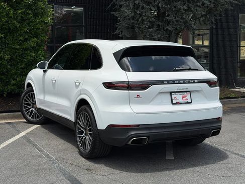 Used 2022 Porsche Cayenne AWD/4WD image 19