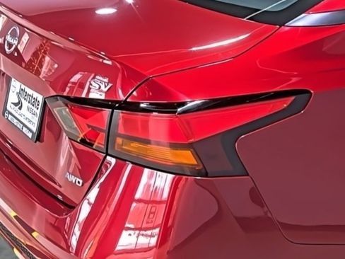 Used 2024 Nissan Altima 2.5 SV image 13