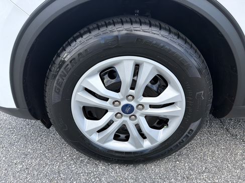 Used 2022 Ford Escape S FWD image 20