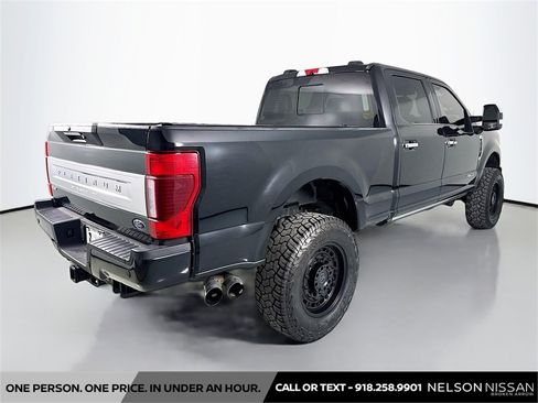 Used 2022 Ford F350 Platinum image 5