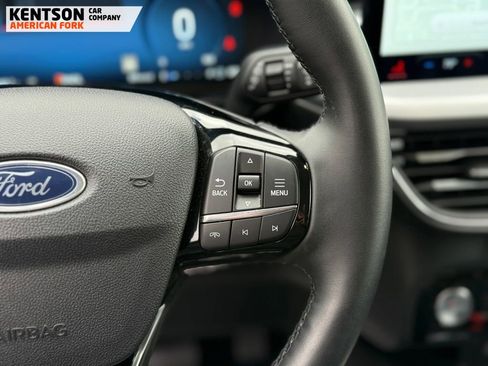 Used 2025 Ford Escape Platinum image 20