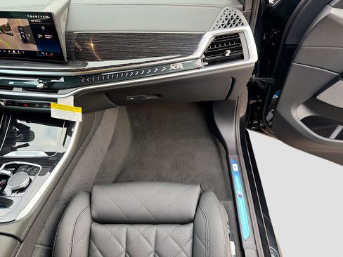 New 2026 BMW X5 sDrive40i w/ M Sport Package RWD image 17