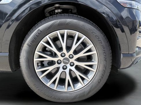 Used 2024 Genesis GV80 2.5T AWD/4WD image 11