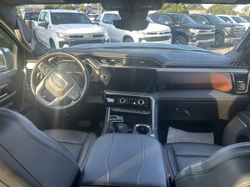 Used 2023 GMC Sierra 1500 Denali w/ Technology Package AWD/4WD image 31