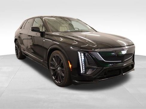 New 2026 Cadillac Lyriq V image 1