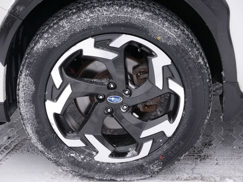 Used 2023 Subaru Crosstrek 2.5i Limited w/ Moonroof Package image 15