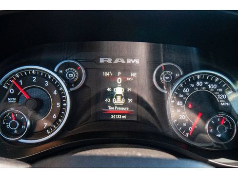 Used 2022 RAM 1500 Big Horn AWD/4WD image 23