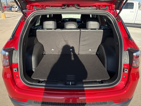 New 2026 Jeep Compass Latitude image 5