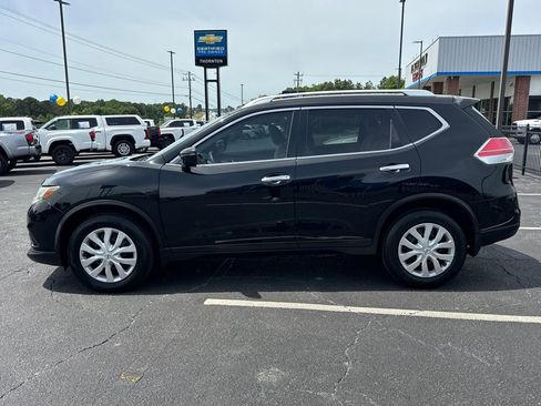 Used 2016 Nissan Rogue S w/ Appearance Package FWD image 9