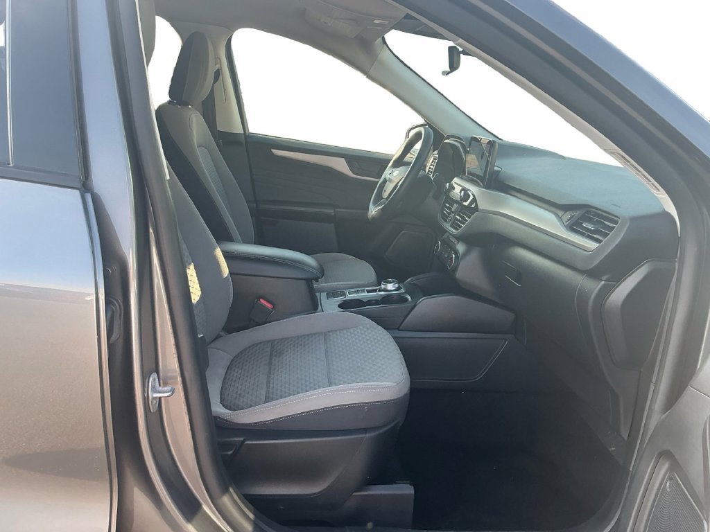 Used 2022 Ford Escape SE FWD image 22