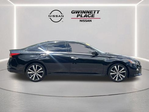Used 2019 Nissan Altima 2.5 Platinum AWD/4WD image 28