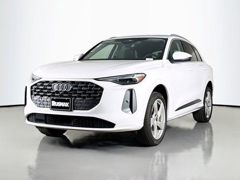 New 2025 Audi Q5 Premium Plus image 3