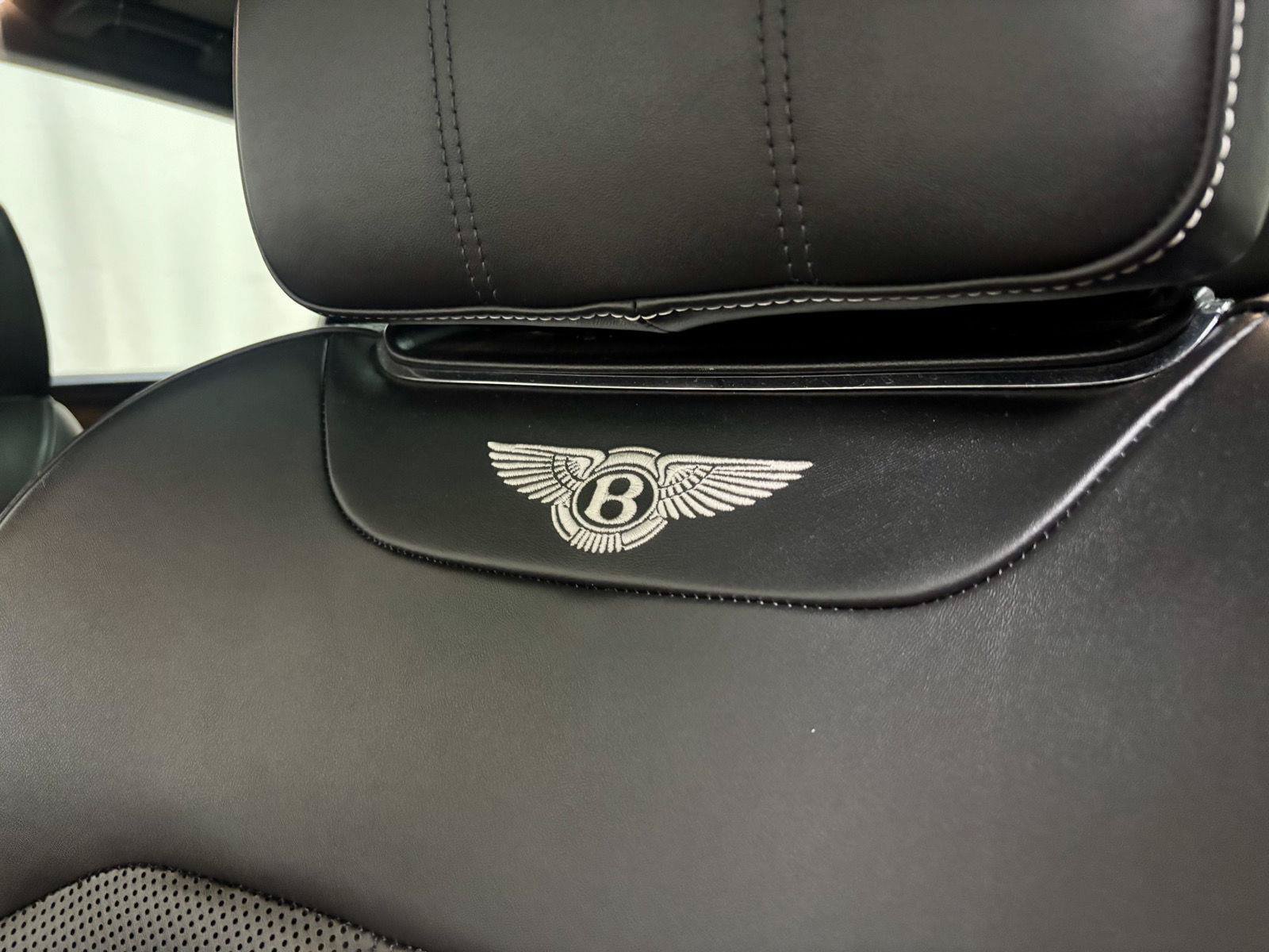 Used 2018 Bentley Bentayga AWD/4WD image 18