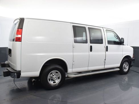 Used 2023 Chevrolet Express 2500 w/ Driver Convenience Package image 4