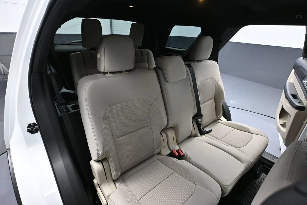 Used 2019 Ford Explorer XLT AWD/4WD image 35