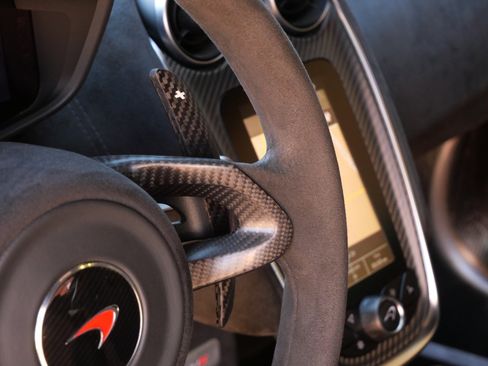 Used 2018 McLaren 570S Coupe image 12