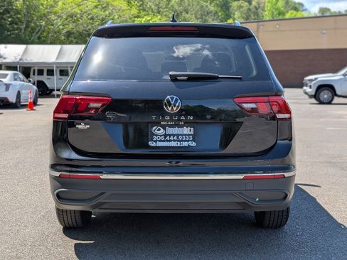 Used 2023 Volkswagen Tiguan S image 8
