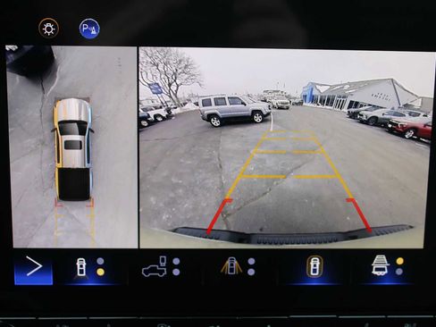 Certified 2023 Chevrolet Colorado ZR2 w/ ZR2 Convenience Package III image 20