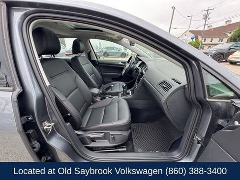 Used 2018 Volkswagen Golf SE FWD image 25