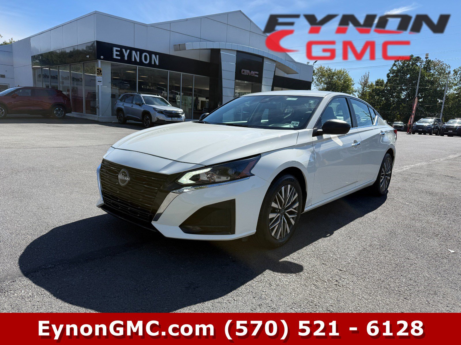 Used 2025 Nissan Altima 2.5 SV AWD/4WD image 1