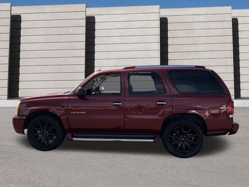 Used 2003 Cadillac Escalade AWD image 2