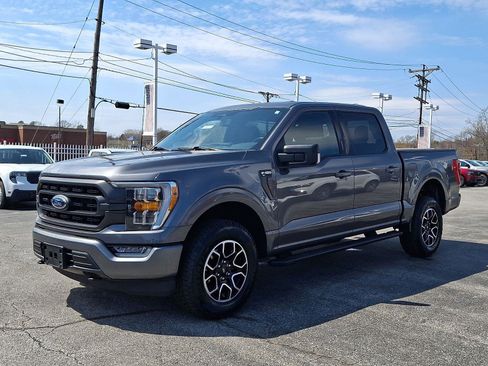 Certified 2022 Ford F150 XLT w/ Equipment Group 302A High image 3