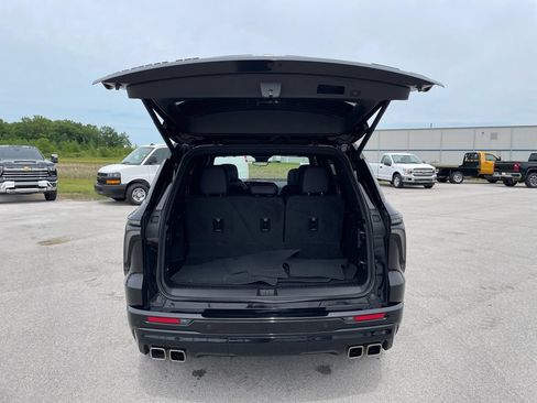 Used 2025 Chevrolet Traverse RS w/ LPO, Floor Liner Package AWD/4WD image 23