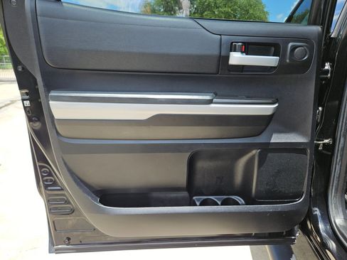 Used 2019 Toyota Tundra SR5 w/ SR5 Upgrade Package RWD image 15