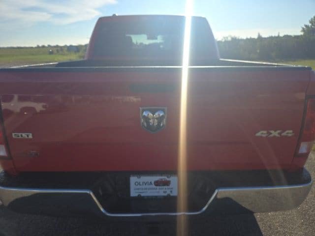 Used 2021 RAM 1500 Classic SLT AWD/4WD image 4