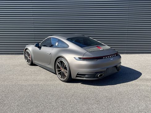 Certified 2021 Porsche 911 Carrera image 3