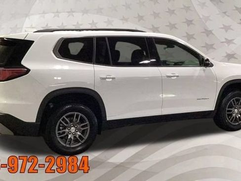 Used 2025 GMC Acadia Elevation AWD/4WD image 9