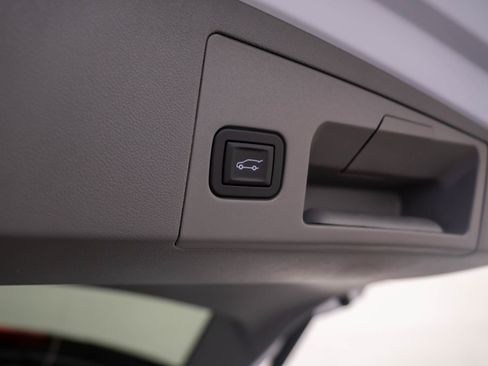 New 2025 Cadillac XT5 Premium Luxury image 32