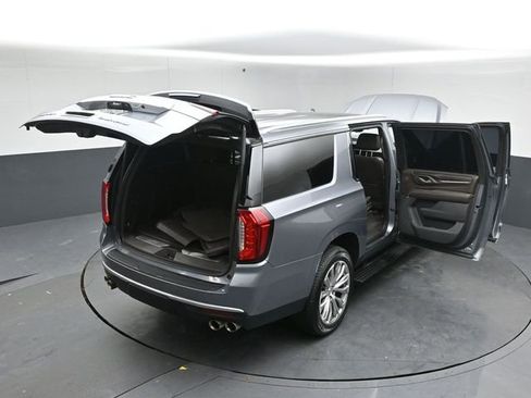 Used 2022 GMC Yukon XL Denali w/ Denali Premium Package image 62