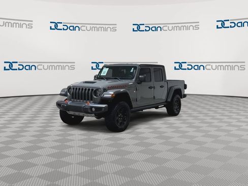 Used 2023 Jeep Gladiator Mojave w/ LED Lighting Group AWD/4WD image 5