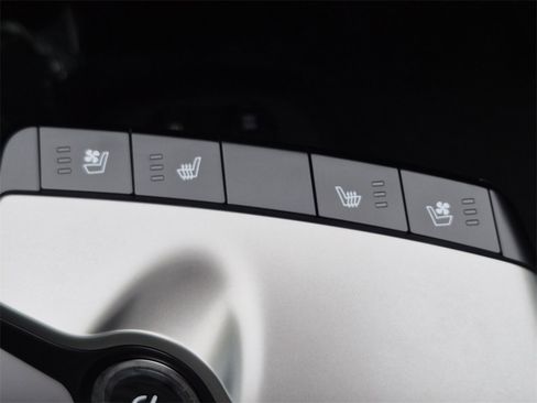 New 2025 Kia EV6 Wind image 24