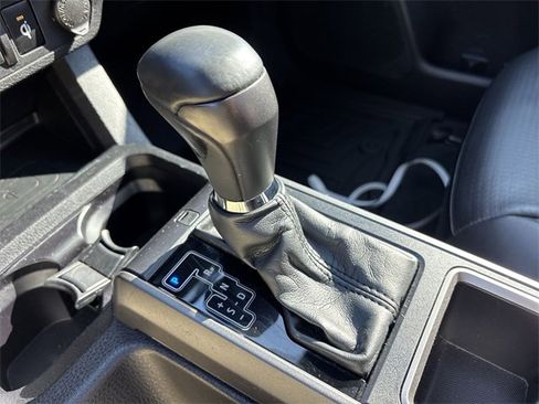 Used 2022 Toyota Tacoma TRD Sport w/ TRD Premium Sport Package image 21