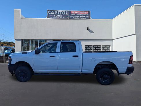 New 2026 RAM 2500 Tradesman AWD/4WD image 5