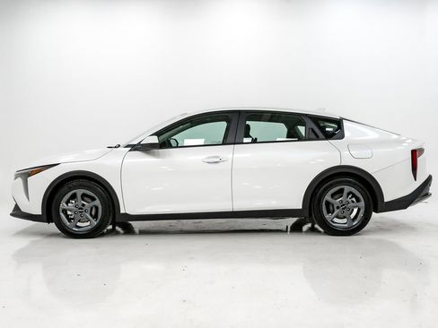 Certified 2025 Kia K4 LXS image 26