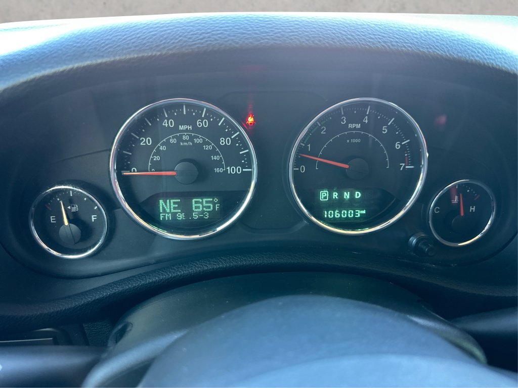 Used 2018 Jeep Wrangler Unlimited Rubicon w/ Cold Weather Group AWD/4WD image 26