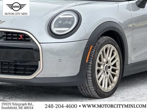 Certified 2025 MINI Cooper S image 10