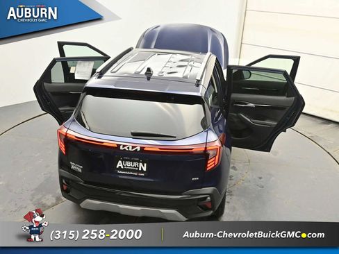 Used 2024 Kia Seltos SX w/ SX Sunroof Package image 37
