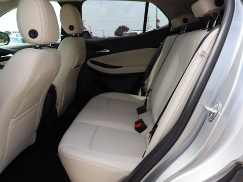 Used 2023 Buick Encore GX Preferred w/ Cold Weather Comfort Package FWD image 10