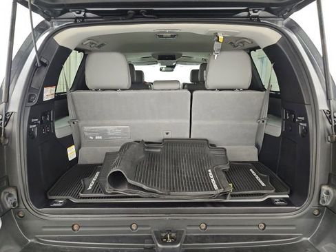 Used 2019 Toyota Sequoia Platinum AWD/4WD image 36