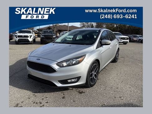 Used 2018 Ford Focus SEL w/ Cold Weather Package image 1