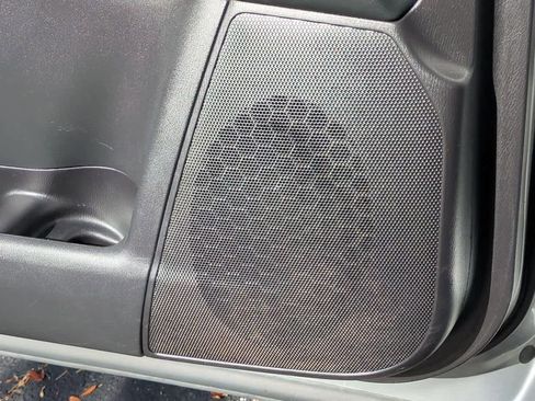 Used 2020 Nissan Armada SL w/ Premium Package image 32