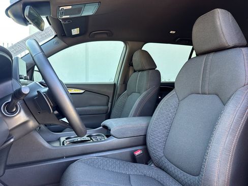 Used 2025 Honda Pilot Sport image 5
