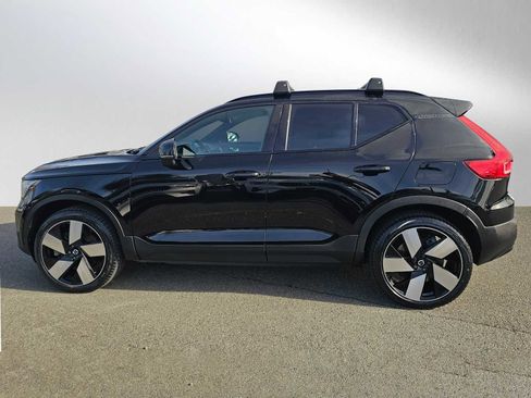 Used 2023 Volvo XC40 Recharge Ultimate image 6