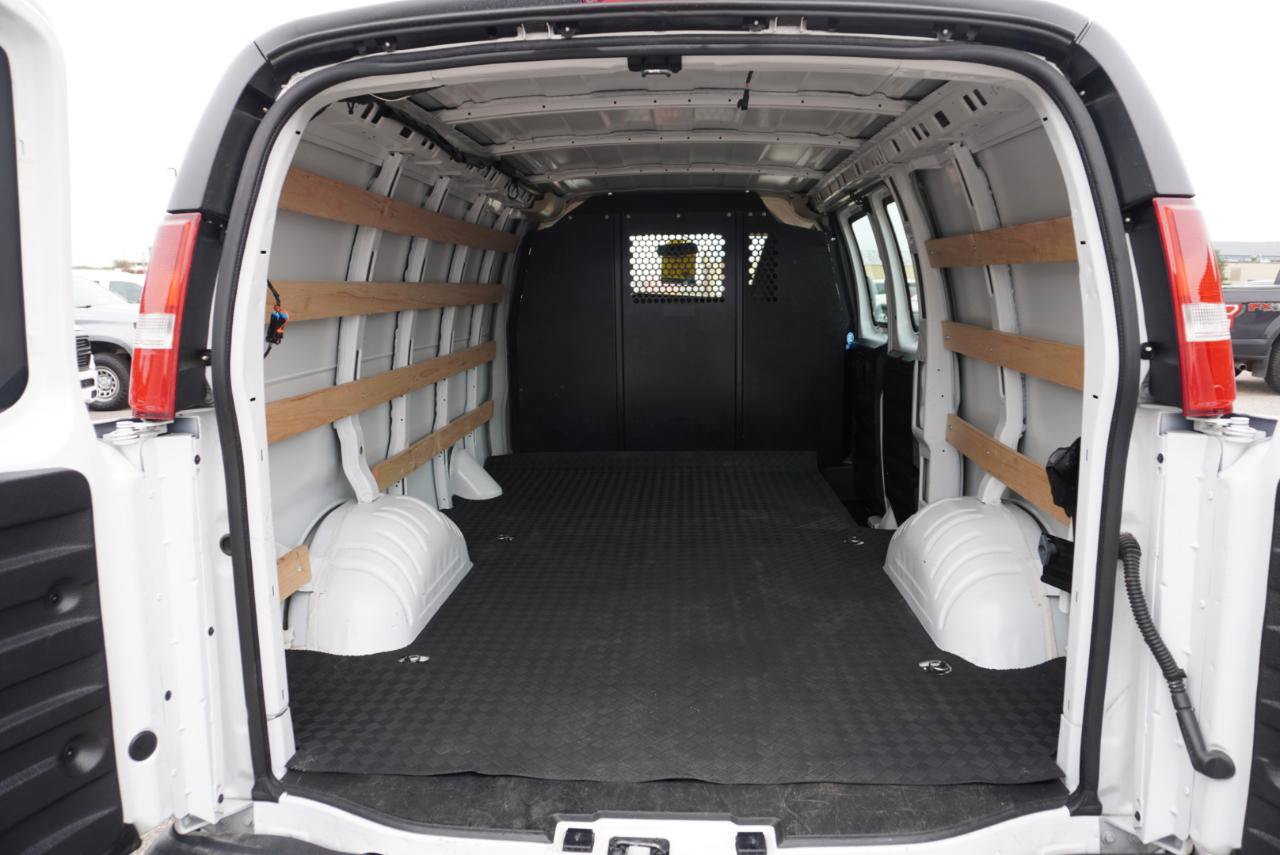 Used 2025 Chevrolet Express 2500 w/ Driver Convenience Package RWD image 18