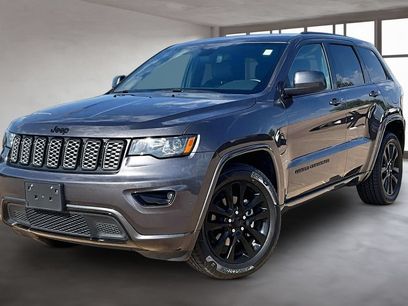 Used 2018 Jeep Grand Cherokee Altitude